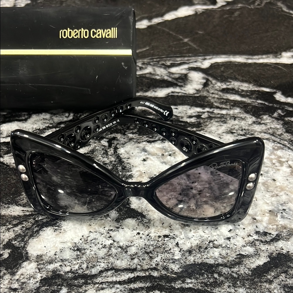 Roberto Cavalli Black Cat-Eye Sunglasses with Glossy Finish